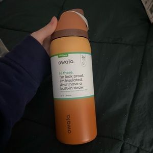 Brand NWT Owala Cinnamon Swirl